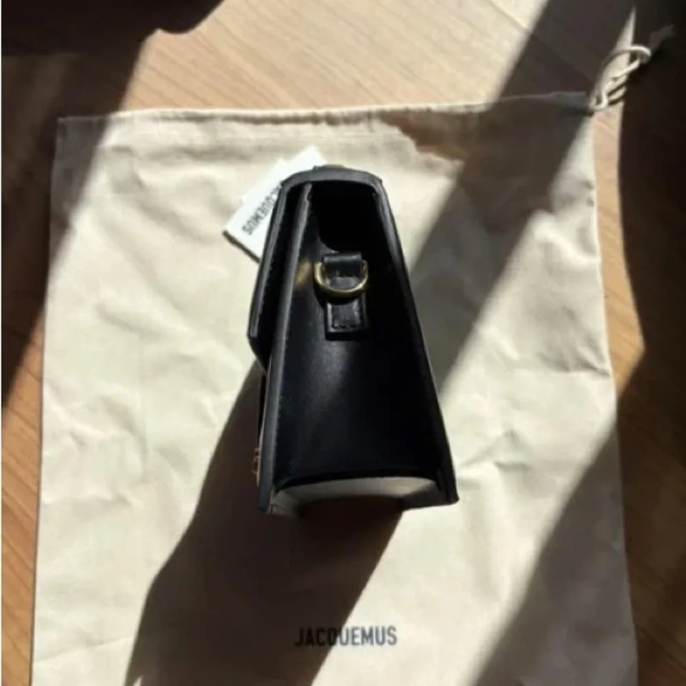 Jacquemus Black Leather Top-Handle Shoulder Bag with Gold Logo - Picture 6 of 7